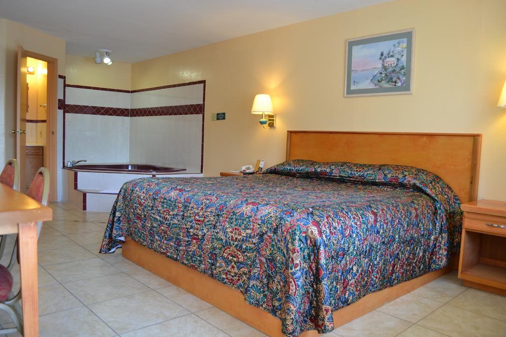 Deluxe Inn And Suites Weslaco Dış mekan fotoğraf