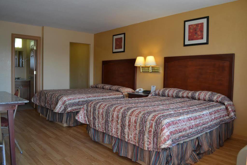 Deluxe Inn And Suites Weslaco Dış mekan fotoğraf