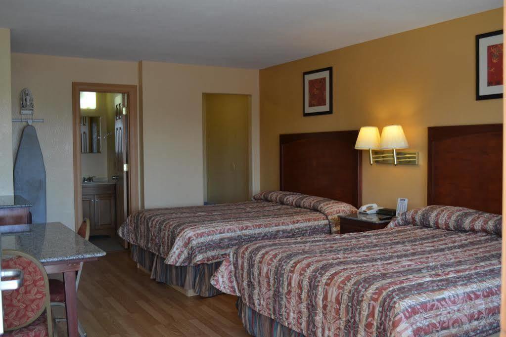 Deluxe Inn And Suites Weslaco Dış mekan fotoğraf